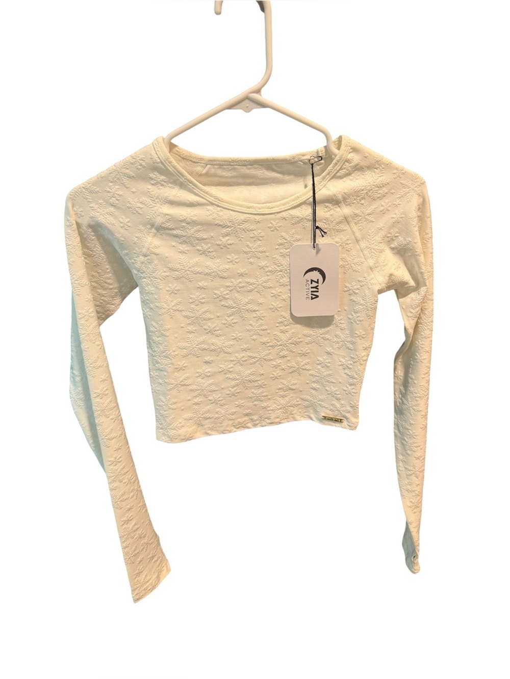 ZYIA White Long Sleeve Snowflake Textured Crop Top